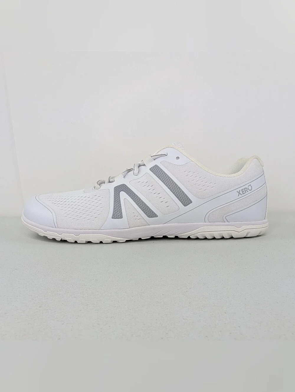 Xero Shoes HFS II Barefoot Running Sneakers Womens Size 9.5 White Low Top